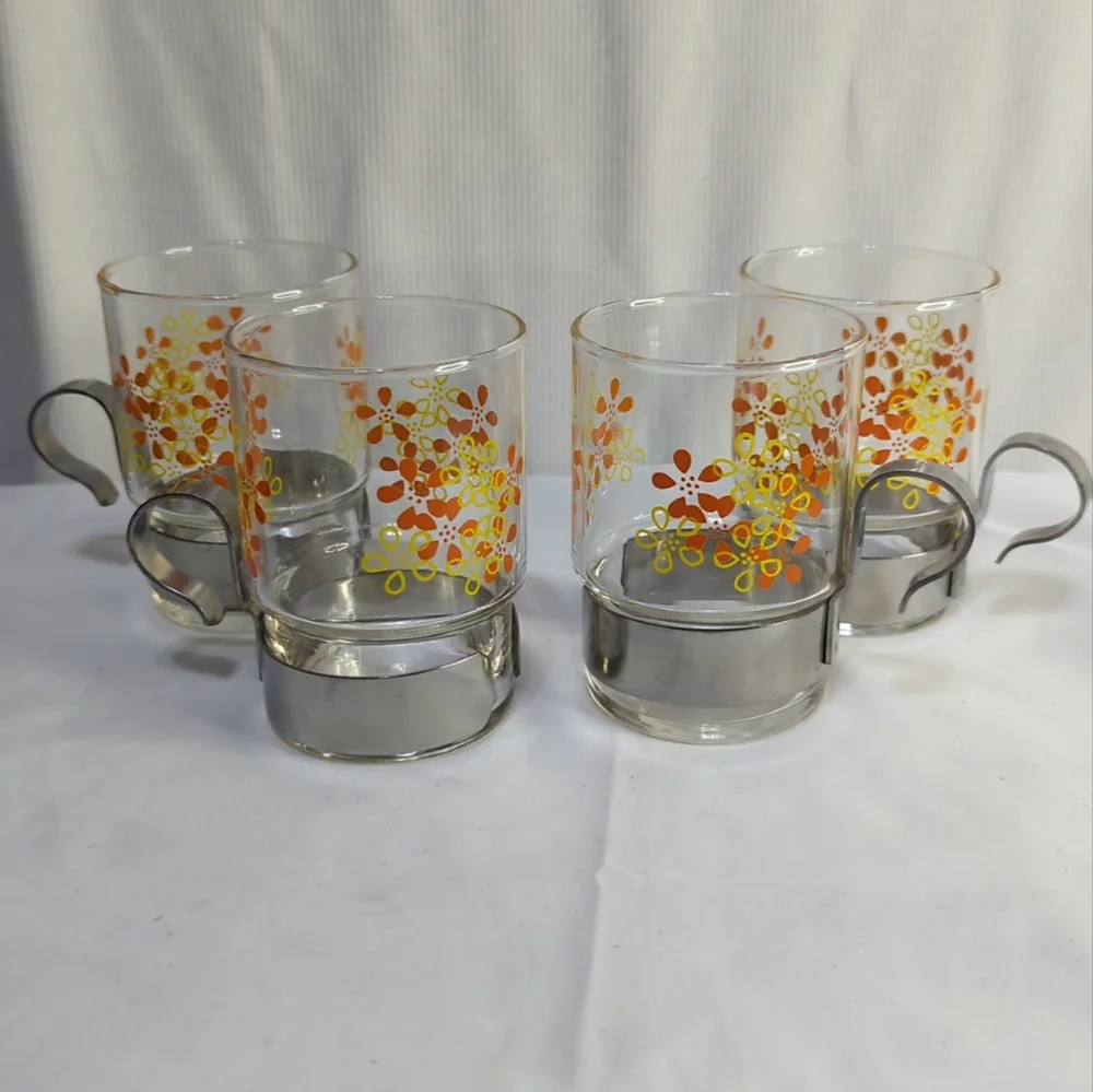 Vintage Japanese Sasaki Hardstrong Golden Flower Pattern Set Of 4 Glasses